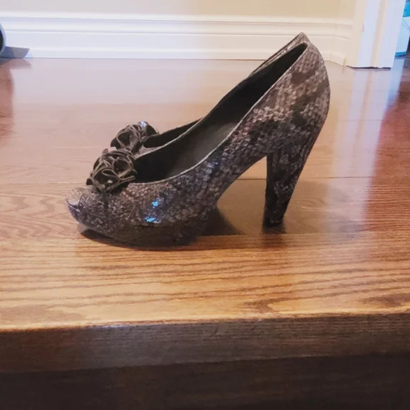 Madden Girl exotic shoes - Picture 5 of 6